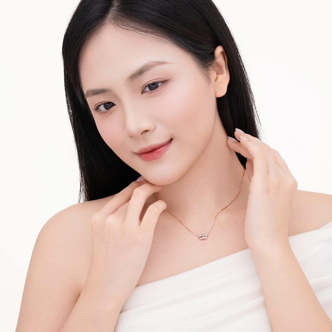 VIELUX QUEEN 14K Gold CZ Isunee Necklace