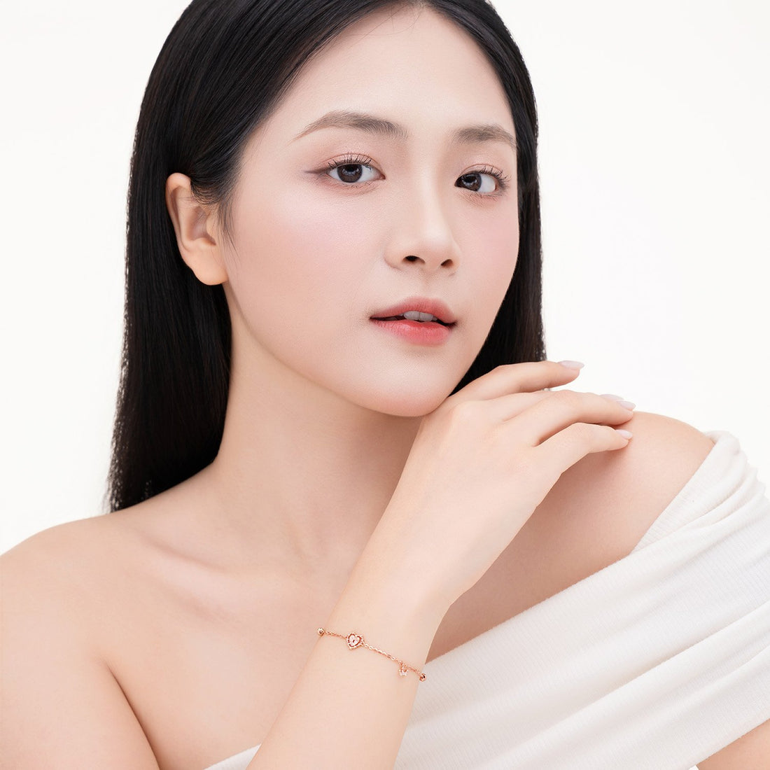 VIELUX QUEEN 14K Gold CZ Runi Bracelet