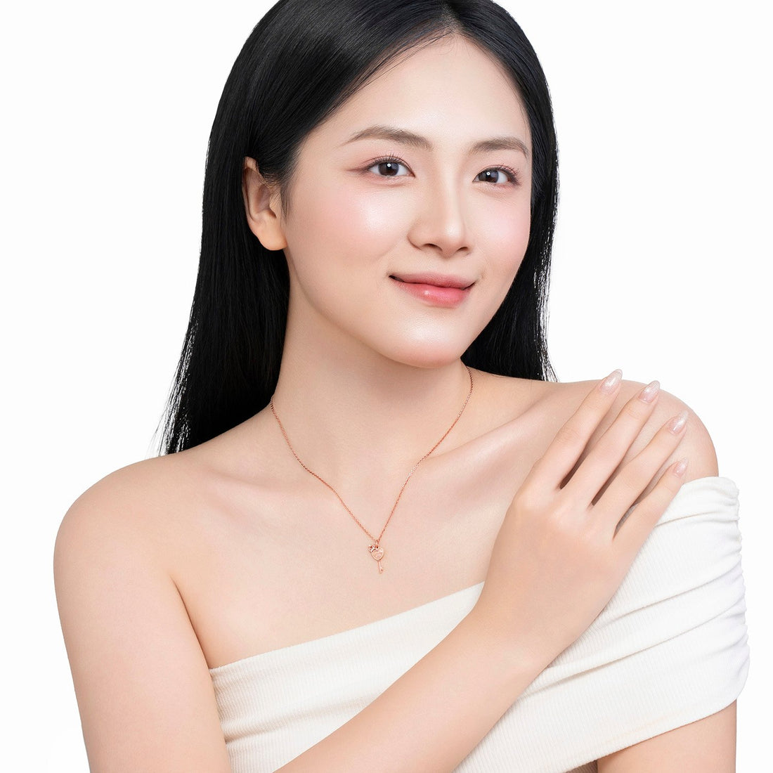 VIELUX QUEEN 14K Gold CZ Yulina  Pendant