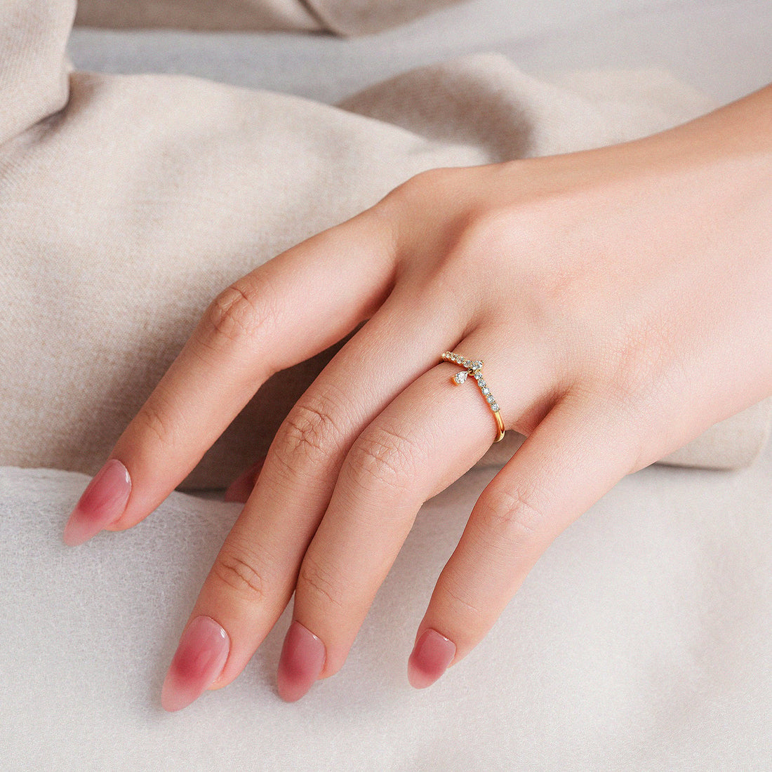 STARLIGHT 14K Gold CZ Fashion Ring